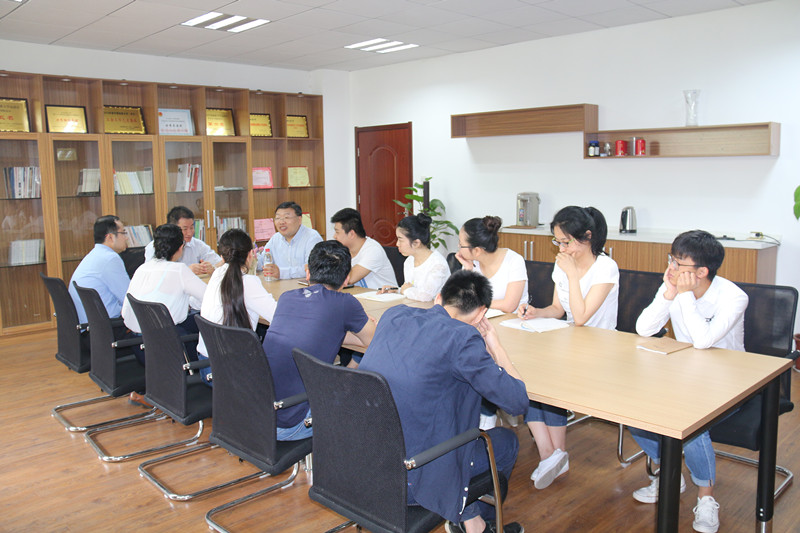 1495010062916663.jpg 报道IMG_9812_副本.jpg